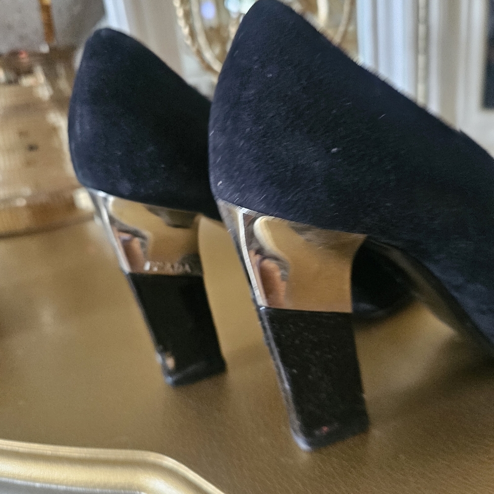 Prada Captoe Authentic - Picture 2 of 4